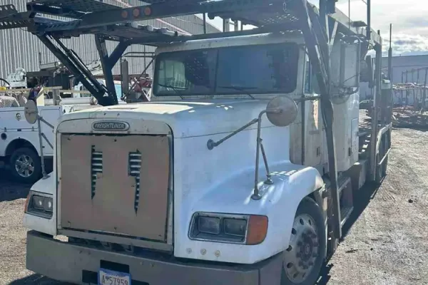 2005 Freightliner Car Hauler
