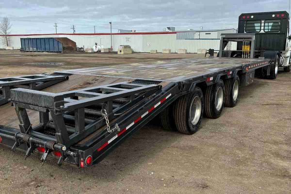 2020 FalCan 30' Trailer